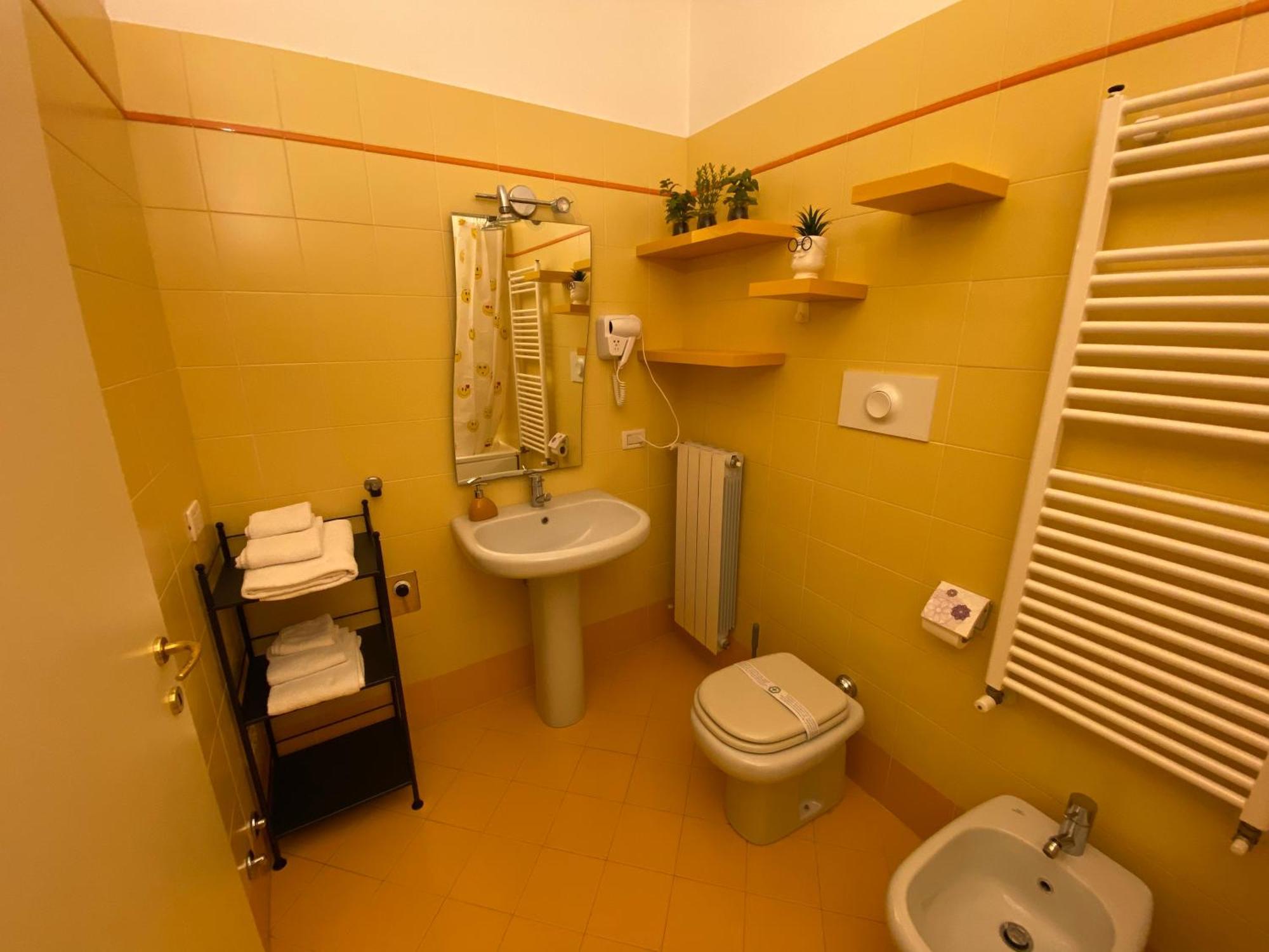קרמונה Amici Miei Rooms מראה חיצוני תמונה